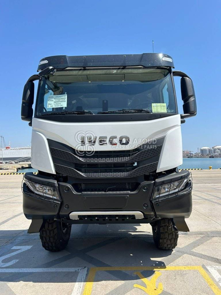 IVECO T-WAY Tractor 6×6 AT720T47WTH GVW 33 Ton HP 470 R20Tyre MY25 - Tractor: foto 1 IVECO T-WAY Tractor 6×6 AT720T47WTH GVW 33 Ton HP 470 R20Tyre MY25 - Tractor: foto 1
