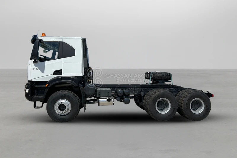 Iveco T-WAY AT720T47WTH 6x6 R20 Tyres Tractor Head - Barcelona Stock - Tractor: foto 4 Iveco T-WAY AT720T47WTH 6x6 R20 Tyres Tractor Head - Barcelona Stock - Tractor: foto 4