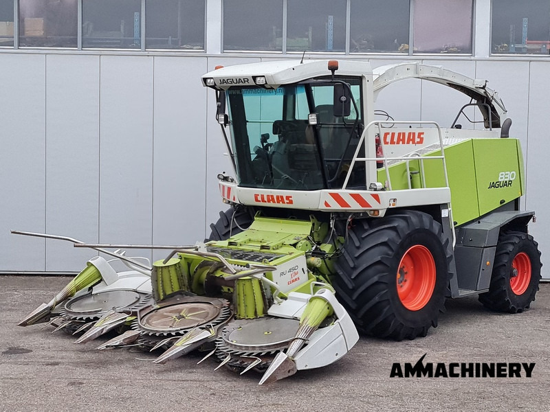 Claas Jaguar 830 profistar - Picadora de forragem automotriz: foto 1 Claas Jaguar 830 profistar - Picadora de forragem automotriz: foto 1