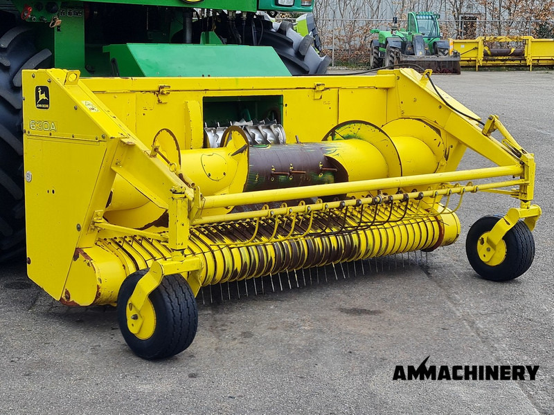 John Deere 630A pick-up - Plataforma para colher milho por Máquina agrícola: foto 2 John Deere 630A pick-up - Plataforma para colher milho por Máquina agrícola: foto 2