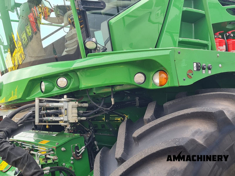 Picadora de forragem automotriz para transporte de alimentos John Deere 9900 i: foto 10 Picadora de forragem automotriz para transporte de alimentos John Deere 9900 i: foto 10