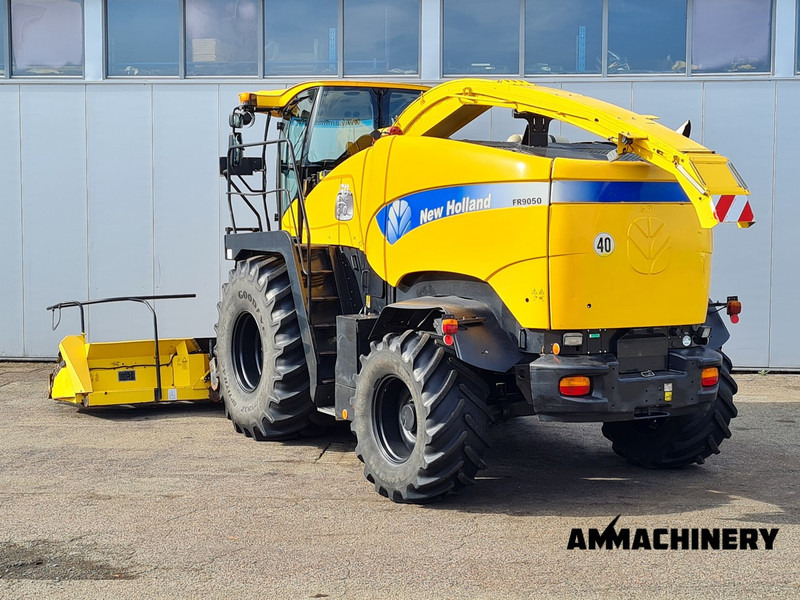 New Holland FR9050 - Picadora de forragem automotriz: foto 4 New Holland FR9050 - Picadora de forragem automotriz: foto 4