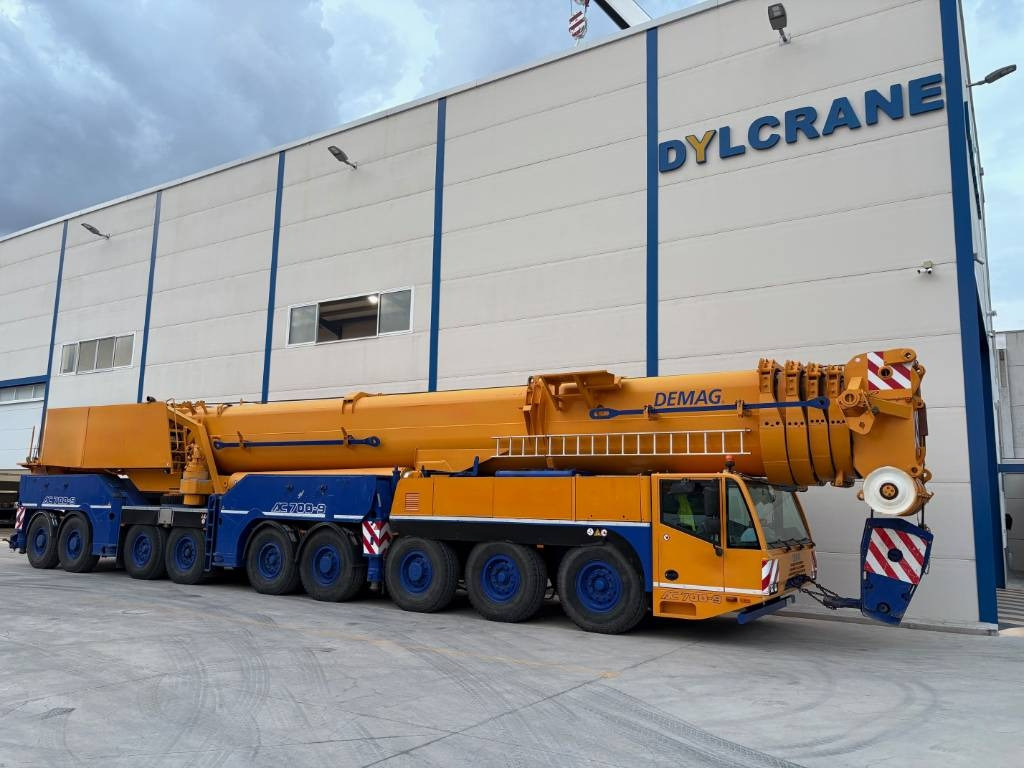 Grua todo o terreno Demag AC 700: foto 1