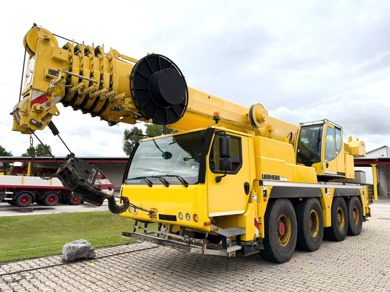LIEBHERR LTM 1070-4.2 - Guindaste: foto 4 LIEBHERR LTM 1070-4.2 - Guindaste: foto 4