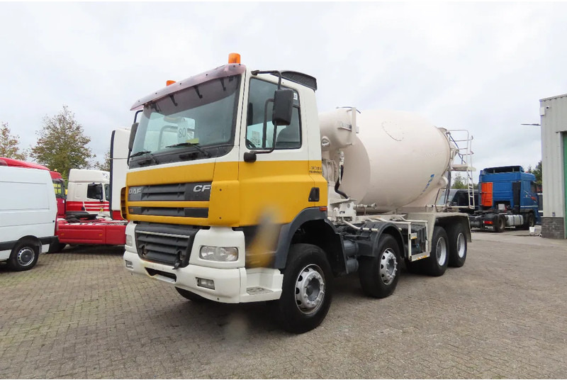 DAF CF 430 8x4, full spring ! Great condition - Camião betoneira: foto 2 DAF CF 430 8x4, full spring ! Great condition - Camião betoneira: foto 2