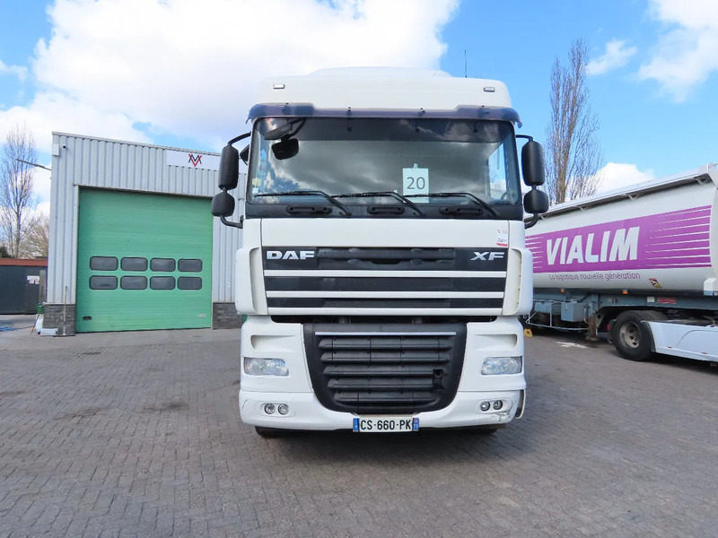DAF XF 105.460 654164 km EEV Euro5 , 6x2, Retarder, towbar. FRANCE truck! - Camião de caixa aberta/ Plataforma: foto 4 DAF XF 105.460 654164 km EEV Euro5 , 6x2, Retarder, towbar. FRANCE truck! - Camião de caixa aberta/ Plataforma: foto 4