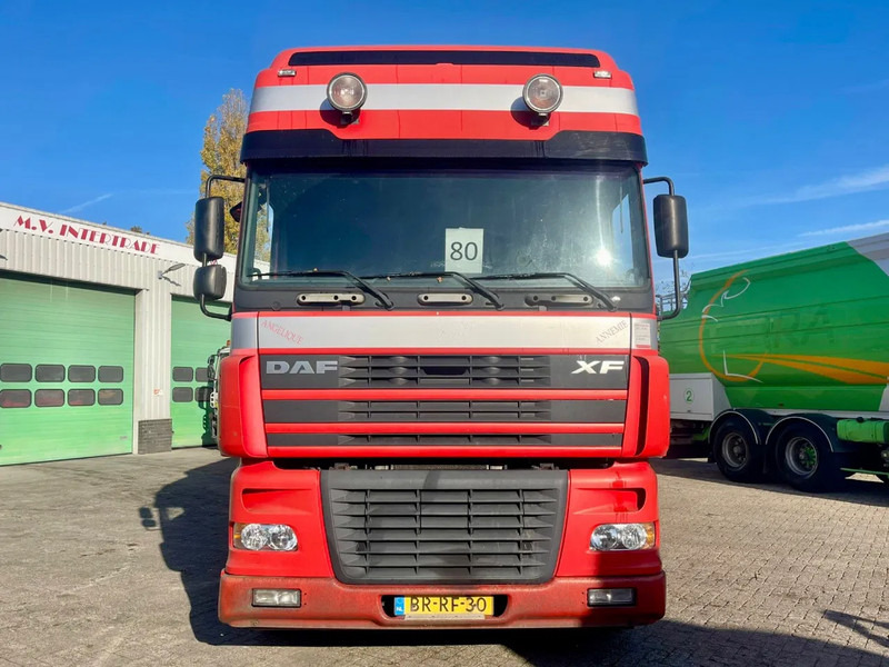 DAF XF 95.430 BERDEX 3 decks. Water, fans, Scales! Excellent condition. - Camião transporte de gado: foto 3 DAF XF 95.430 BERDEX 3 decks. Water, fans, Scales! Excellent condition. - Camião transporte de gado: foto 3