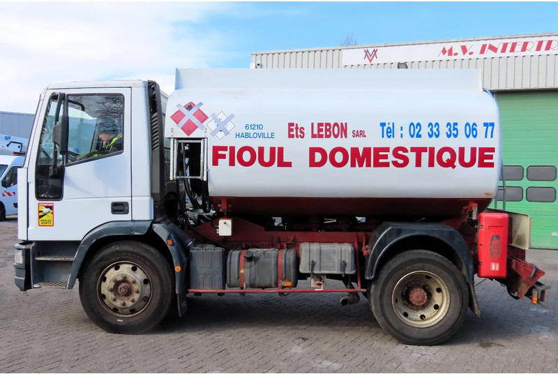 Iveco Eurocargo FUEL (DIESEL/PETROL) 8000 LITERS, COMP: 3500L,1000L, 3500L - Caminhão tanque, Camião grua: foto 4 Iveco Eurocargo FUEL (DIESEL/PETROL) 8000 LITERS, COMP: 3500L,1000L, 3500L - Caminhão tanque, Camião grua: foto 4