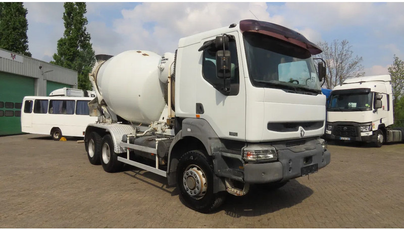 Renault Kerax 370 6X6! 10M3, FULL SPRIG. GREAT CONDITON! - Camião betoneira: foto 4 Renault Kerax 370 6X6! 10M3, FULL SPRIG. GREAT CONDITON! - Camião betoneira: foto 4