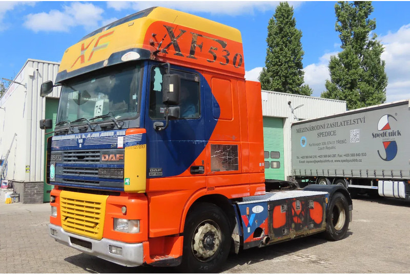 DAF XF 530 type E4, Manual!!! - Tractor: foto 1 DAF XF 530 type E4, Manual!!! - Tractor: foto 1