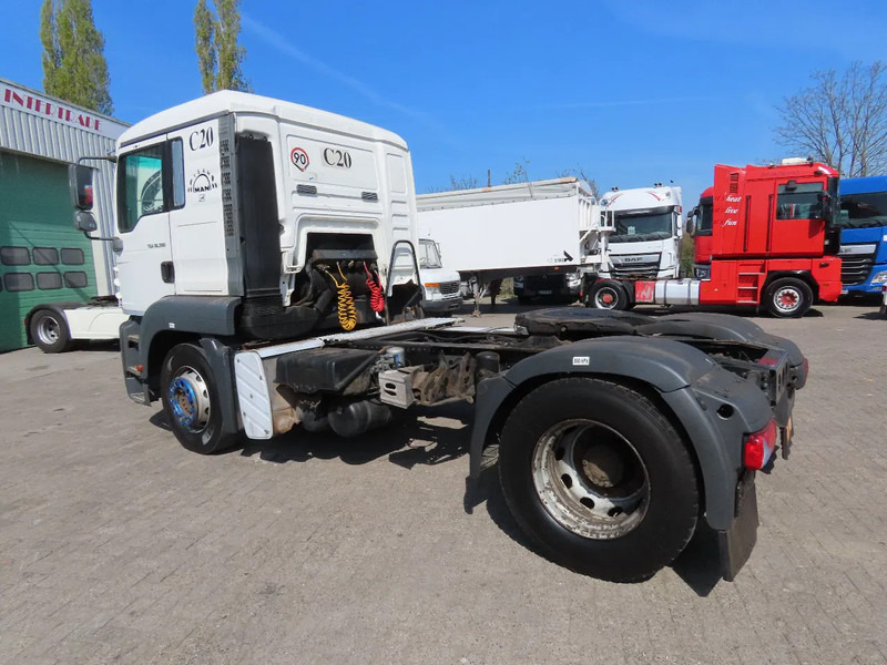MAN TGA 18.390 Manual - Tractor: foto 5 MAN TGA 18.390 Manual - Tractor: foto 5