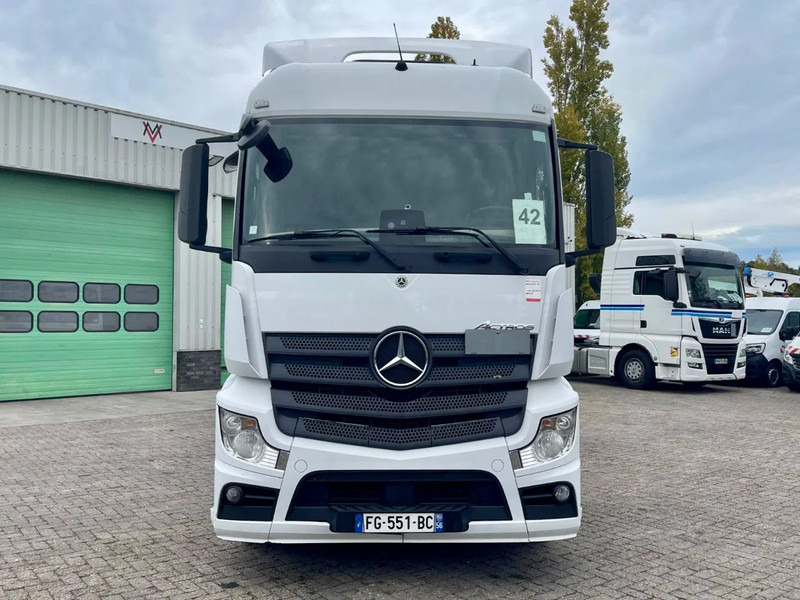 Mercedes-Benz Actros 1845 vin: WDF9634031C008330 , 2 tanks, France clean truck - Tractor: foto 4 Mercedes-Benz Actros 1845 vin: WDF9634031C008330 , 2 tanks, France clean truck - Tractor: foto 4