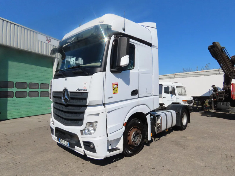 Mercedes-Benz Actros 1851 RETARDER, EVV, 831300 km original! RETARDER, 2 tanks - Tractor: foto 4 Mercedes-Benz Actros 1851 RETARDER, EVV, 831300 km original! RETARDER, 2 tanks - Tractor: foto 4