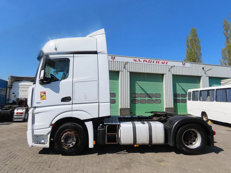 Mercedes-Benz Actros 1851 RETARDER, EVV, 831300 km original! RETARDER, 2 tanks - Tractor: foto 5 Mercedes-Benz Actros 1851 RETARDER, EVV, 831300 km original! RETARDER, 2 tanks - Tractor: foto 5