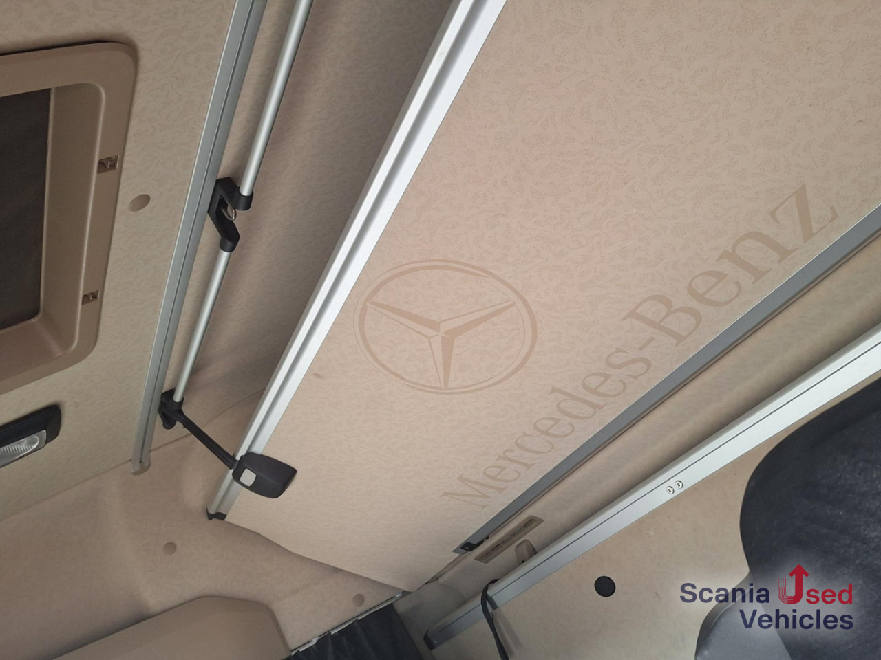 MERCEDES-BENZ Actros 1848 Retarder Blatt/Luft Retarder! - Tractor: foto 4 MERCEDES-BENZ Actros 1848 Retarder Blatt/Luft Retarder! - Tractor: foto 4