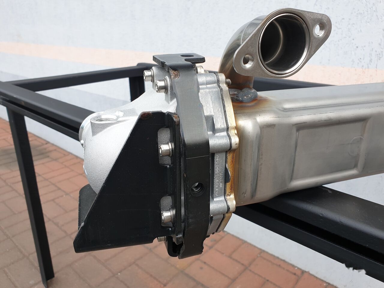 Volvo EGR COOLER, NEW OR RECONDITIONED 20722340 Volvo - Radiador EGR por Camião: foto 3 Volvo EGR COOLER, NEW OR RECONDITIONED 20722340 Volvo - Radiador EGR por Camião: foto 3
