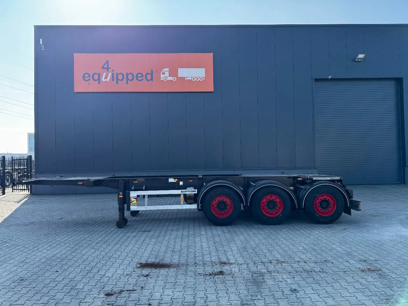 Burg 20FT/3-axles, SAF INTRADISC, ADR (EXII, EXII, FL, AT), 2x LIFTAXLE, NL-Chassis - Semi-reboque transportador de contêineres/ Caixa móvel: foto 4 Burg 20FT/3-axles, SAF INTRADISC, ADR (EXII, EXII, FL, AT), 2x LIFTAXLE, NL-Chassis - Semi-reboque transportador de contêineres/ Caixa móvel: foto 4