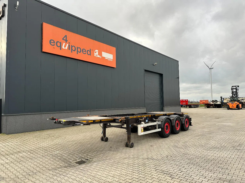 Burg 20FT ADR (EX/II, EX/III, FL, AT) Chassis, Empty weight : 3.690kg, SAF INTRADISC, 2x Liftaxle, NL-chassis - Semi-reboque transportador de contêineres/ Caixa móvel: foto 1 Burg 20FT ADR (EX/II, EX/III, FL, AT) Chassis, Empty weight : 3.690kg, SAF INTRADISC, 2x Liftaxle, NL-chassis - Semi-reboque transportador de contêineres/ Caixa móvel: foto 1