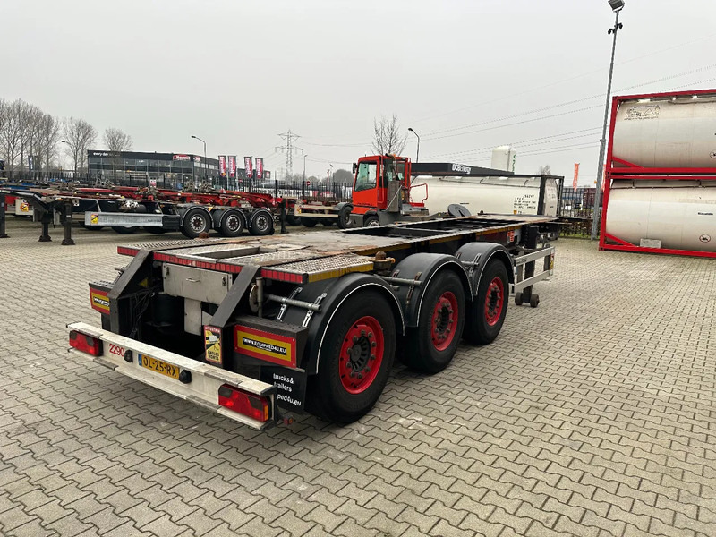 Burg 20FT ADR (EX/II, EX/III, FL, AT) Chassis, Empty weight : 3.690kg, SAF INTRADISC, 2x Liftaxle, NL-chassis - Semi-reboque transportador de contêineres/ Caixa móvel: foto 4 Burg 20FT ADR (EX/II, EX/III, FL, AT) Chassis, Empty weight : 3.690kg, SAF INTRADISC, 2x Liftaxle, NL-chassis - Semi-reboque transportador de contêineres/ Caixa móvel: foto 4