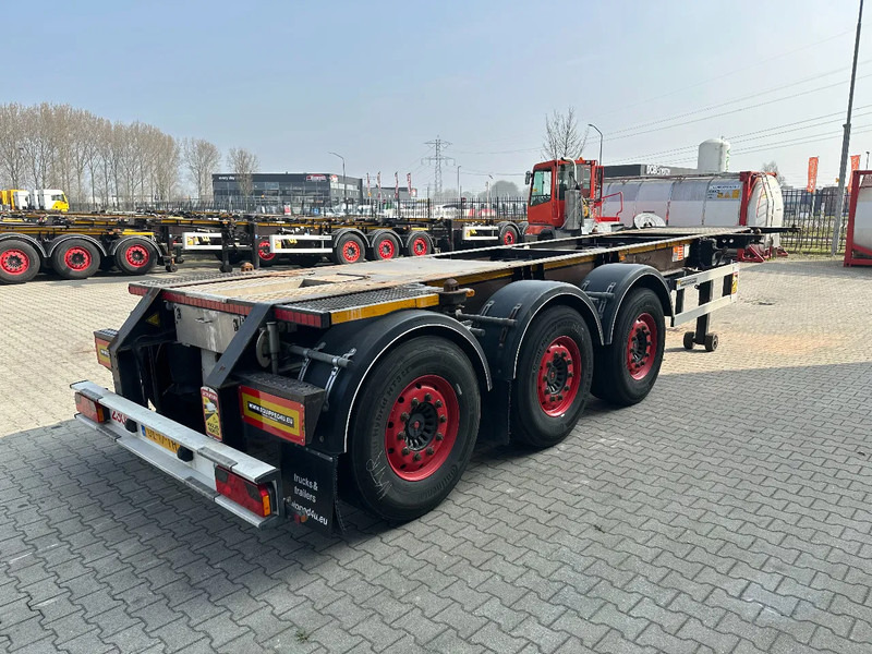 Burg 20FT ADR (EX/II, EX/III, FL, AT) Chassis, Leergewicht : 3.690kg, SAF INTRADISC, 2x Liftachse, NL-Chassis - Semi-reboque transportador de contêineres/ Caixa móvel: foto 3 Burg 20FT ADR (EX/II, EX/III, FL, AT) Chassis, Leergewicht : 3.690kg, SAF INTRADISC, 2x Liftachse, NL-Chassis - Semi-reboque transportador de contêineres/ Caixa móvel: foto 3