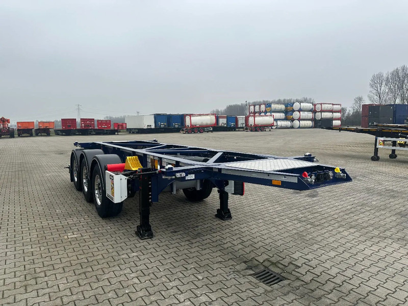 Van Hool NEW / DIRECT AVAILABLE 20FT ADR-CHASSIS, EMPTY WEIGHT: 3.300KG, DISCBRAKES, 3x available, ALU WHEELS - Semi-reboque transportador de contêineres/ Caixa móvel: foto 4 Van Hool NEW / DIRECT AVAILABLE 20FT ADR-CHASSIS, EMPTY WEIGHT: 3.300KG, DISCBRAKES, 3x available, ALU WHEELS - Semi-reboque transportador de contêineres/ Caixa móvel: foto 4