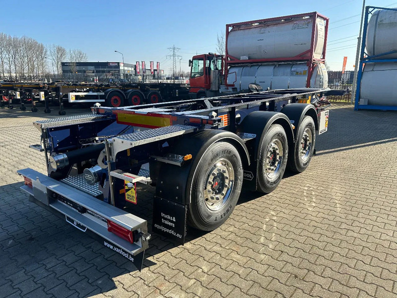 Van Hool NEW / DIRECT AVAILABLE 20FT ADR-CHASSIS, EMPTY WEIGHT: 3.300KG, DISCBRAKES, 3x available, ALU WHEELS - Semi-reboque transportador de contêineres/ Caixa móvel: foto 4 Van Hool NEW / DIRECT AVAILABLE 20FT ADR-CHASSIS, EMPTY WEIGHT: 3.300KG, DISCBRAKES, 3x available, ALU WHEELS - Semi-reboque transportador de contêineres/ Caixa móvel: foto 4