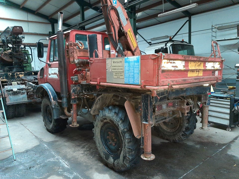 UNIMOG 1250 - Camião grua: foto 2 UNIMOG 1250 - Camião grua: foto 2