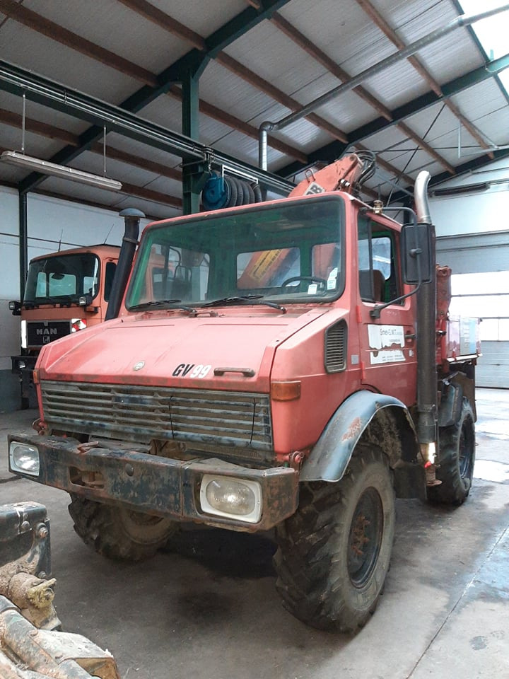 UNIMOG 1250 - Camião grua: foto 1 UNIMOG 1250 - Camião grua: foto 1