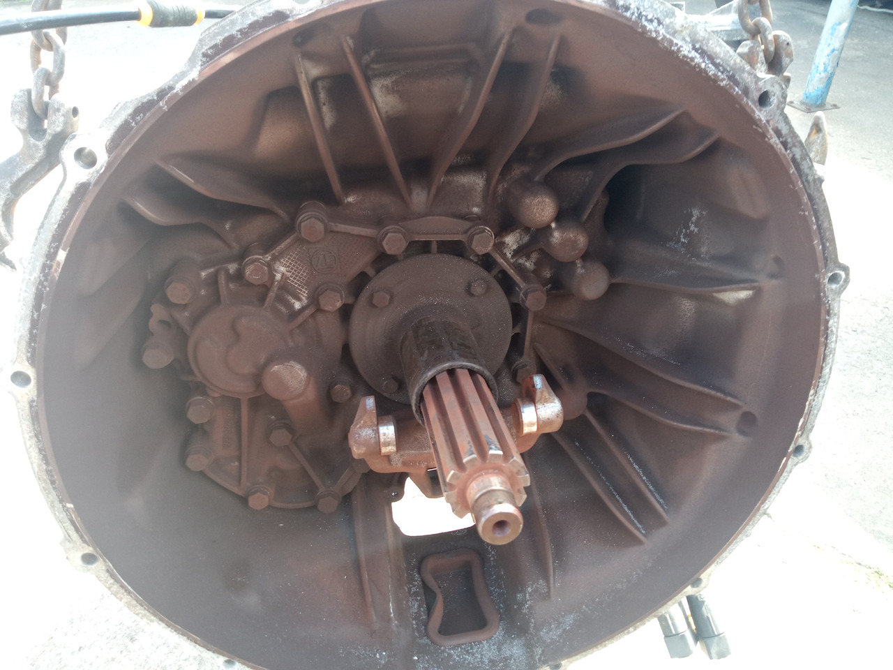 DAF XF106 - Caixa de velocidade: foto 3 DAF XF106 - Caixa de velocidade: foto 3