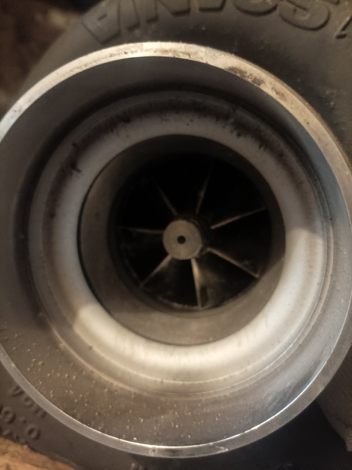 GARRETT Scania - Turbocompressor: foto 2 GARRETT Scania - Turbocompressor: foto 2