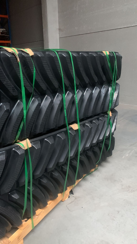 Rubber track for Challenger 35-45-55 - Rasto por Tratores de rastos: foto 2 Rubber track for Challenger 35-45-55 - Rasto por Tratores de rastos: foto 2