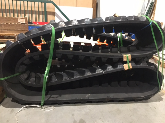 Rubber track for Challenger MT700 25 ", 30" and 36" - Rasto por Máquina agrícola: foto 2 Rubber track for Challenger MT700 25 ", 30" and 36" - Rasto por Máquina agrícola: foto 2