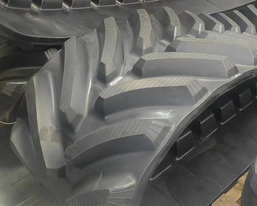 Rubber track for John Deere 8***T 18", 25" and 30" - Rasto por Tratores de rastos: foto 5 Rubber track for John Deere 8***T 18", 25" and 30" - Rasto por Tratores de rastos: foto 5