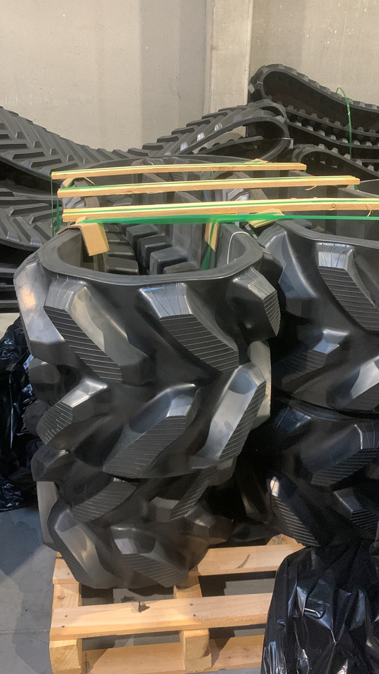 Rubber track for John Deere 8***T 18", 25" and 30" - Rasto por Tratores de rastos: foto 2 Rubber track for John Deere 8***T 18", 25" and 30" - Rasto por Tratores de rastos: foto 2