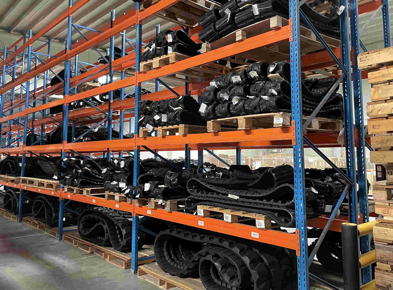 Rubber track for Versatile 30" - Rasto por Tratores de rastos: foto 4 Rubber track for Versatile 30" - Rasto por Tratores de rastos: foto 4