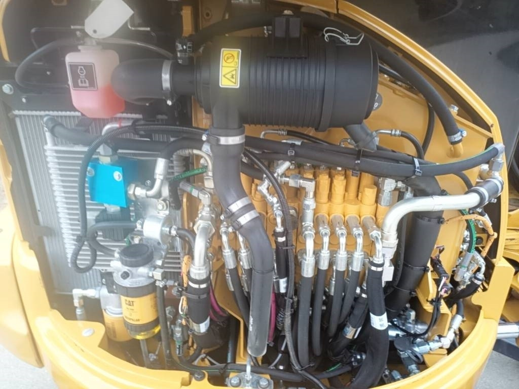 Escavadora de rastos CATERPILLAR 303 ECR: foto 10