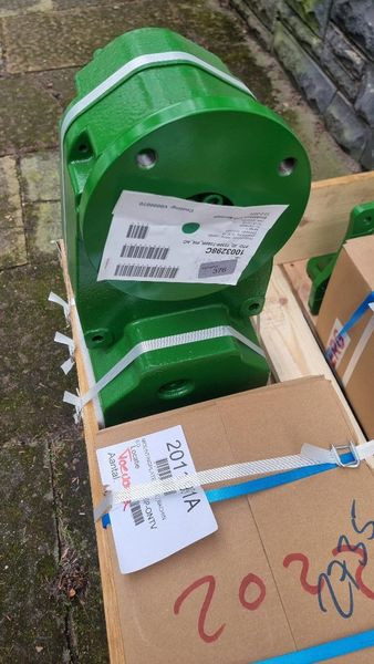 Zuidberg Frontzapfwelle zum John Deere 7R - Motor hidráulico por Máquina agrícola: foto 5 Zuidberg Frontzapfwelle zum John Deere 7R - Motor hidráulico por Máquina agrícola: foto 5