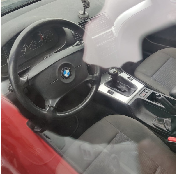 Automóvel BMW 318-D: foto 6