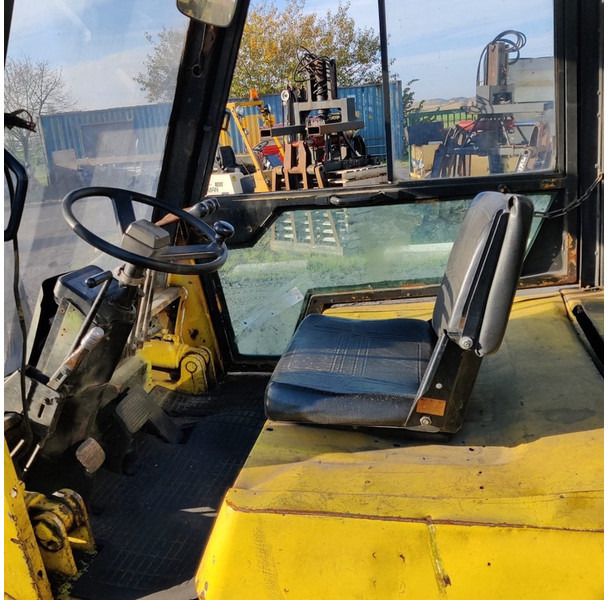 Caterpillar SE-300-15 - Empilhadeira a diesel: foto 3 Caterpillar SE-300-15 - Empilhadeira a diesel: foto 3