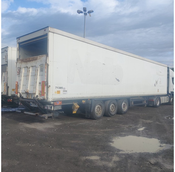 Schmitz Cargobull SKI 24 - Semi-reboque furgão: foto 1 Schmitz Cargobull SKI 24 - Semi-reboque furgão: foto 1