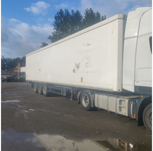 Schmitz Cargobull SKI 24 - Semi-reboque furgão: foto 5 Schmitz Cargobull SKI 24 - Semi-reboque furgão: foto 5