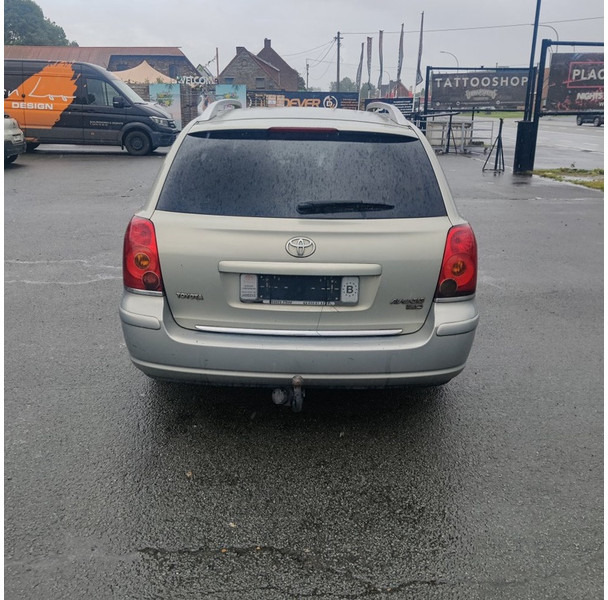 Toyota Avensis - Automóvel: foto 5 Toyota Avensis - Automóvel: foto 5