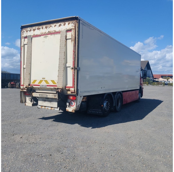 Volvo fm-330 - Camião furgão: foto 4 Volvo fm-330 - Camião furgão: foto 4