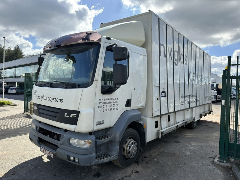 DAF LF 55.250 12T - GLASTRANSPORT / GLASRESTEEL - AIR SUSPENSION - EURO 4 - BELGIAN REGISTRATION - Camião: foto 3 DAF LF 55.250 12T - GLASTRANSPORT / GLASRESTEEL - AIR SUSPENSION - EURO 4 - BELGIAN REGISTRATION - Camião: foto 3