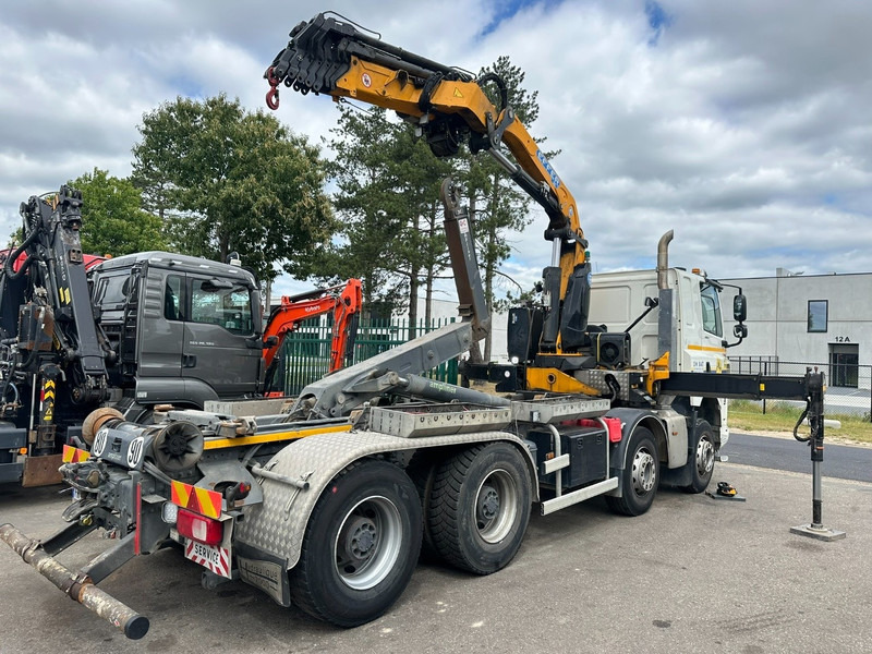 DAF CF 480 8x4 HOOKLIFT + CRANE (19m!) EFFER 205 / 6S + WINCH - RETARDER - *165.000km* - VERY NICE - Camião grua: foto 5 DAF CF 480 8x4 HOOKLIFT + CRANE (19m!) EFFER 205 / 6S + WINCH - RETARDER - *165.000km* - VERY NICE - Camião grua: foto 5