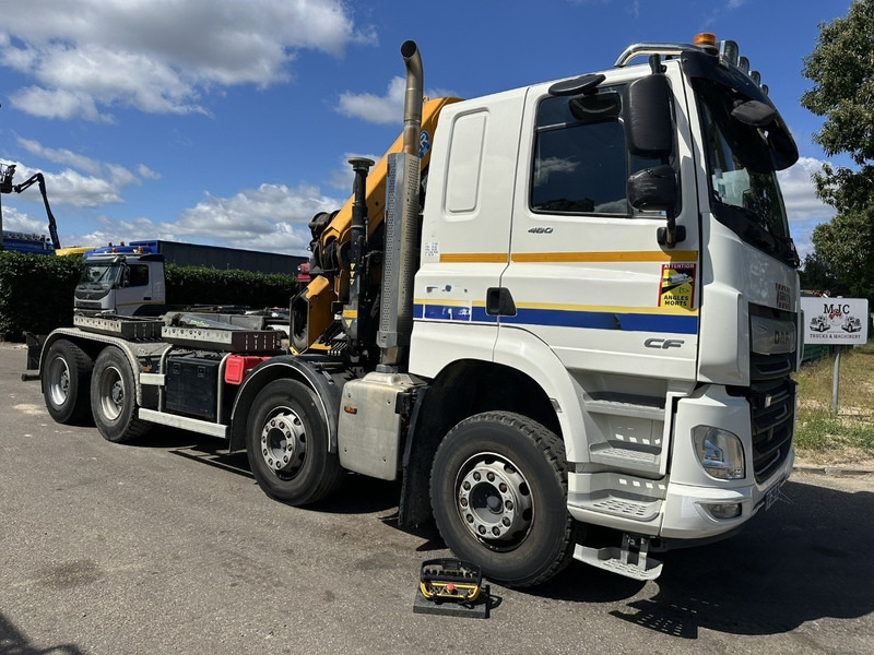 DAF CF 480 8x4 HOOKLIFT + CRANE (19m!) EFFER 205 / 6S + WINCH - RETARDER - *165.000km* - VERY NICE - Camião grua: foto 2 DAF CF 480 8x4 HOOKLIFT + CRANE (19m!) EFFER 205 / 6S + WINCH - RETARDER - *165.000km* - VERY NICE - Camião grua: foto 2