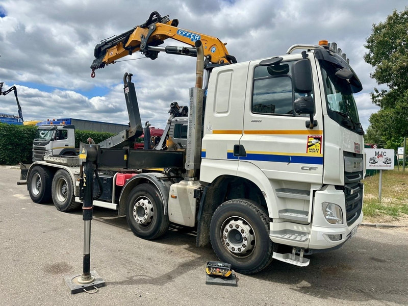 DAF CF 480 8x4 HOOKLIFT + CRANE (19m!) EFFER 205 / 6S + WINCH - RETARDER - *165.000km* - VERY NICE - Camião grua: foto 1 DAF CF 480 8x4 HOOKLIFT + CRANE (19m!) EFFER 205 / 6S + WINCH - RETARDER - *165.000km* - VERY NICE - Camião grua: foto 1