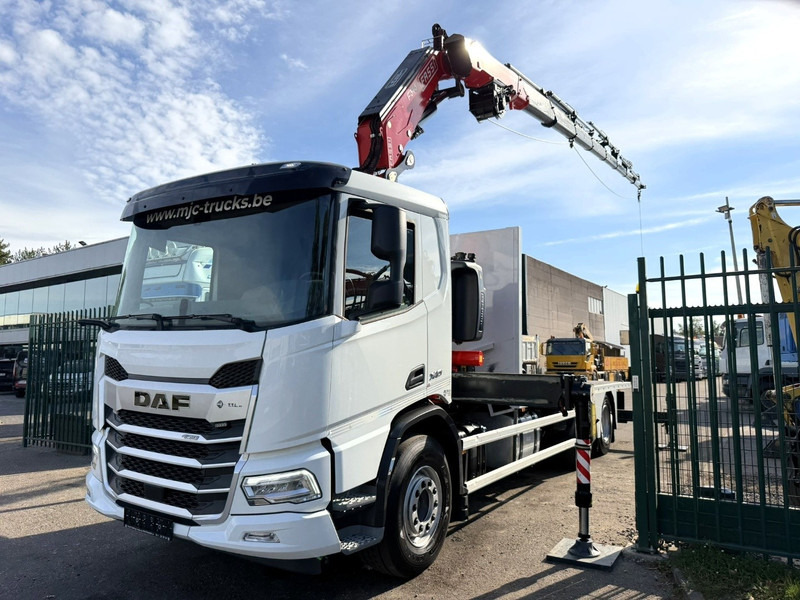 DAF XD 450 6x4 PRITSCHE + (24m) KRAN FASSI F345 8x + WINCH - 35.000km - *TOP CONDITION* - BE TRUCK - Camião de caixa aberta/ Plataforma, Camião grua: foto 5 DAF XD 450 6x4 PRITSCHE + (24m) KRAN FASSI F345 8x + WINCH - 35.000km - *TOP CONDITION* - BE TRUCK - Camião de caixa aberta/ Plataforma, Camião grua: foto 5