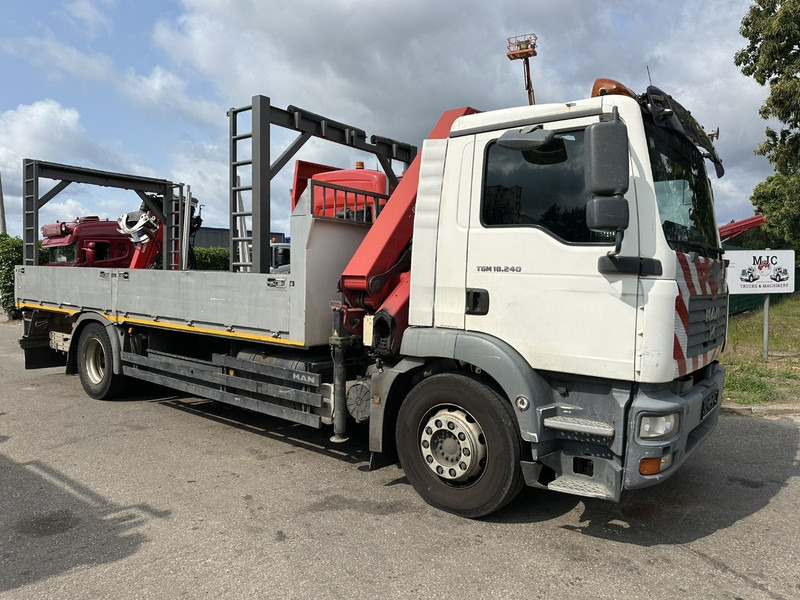 MAN TGM 18.240 4x2 + 2010 CRANE HMF 1420 K6 (17.5m! 6x) RADIO - PLATFORM 6m60 - MANUAL - EURO 3 - BE TRUCK - Camião de caixa aberta/ Plataforma, Camião grua: foto 1 MAN TGM 18.240 4x2 + 2010 CRANE HMF 1420 K6 (17.5m! 6x) RADIO - PLATFORM 6m60 - MANUAL - EURO 3 - BE TRUCK - Camião de caixa aberta/ Plataforma, Camião grua: foto 1