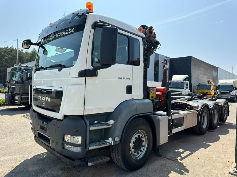 MAN TGS 35.400 8x4 TRIDEM HOOKLIFT T22 + CRANE PALFINGER PK 18001 EH + RADIO - EURO 5 - LIFT/STEERING AXLE - BE TRUCK - Camião polibenne, Camião grua: foto 4 MAN TGS 35.400 8x4 TRIDEM HOOKLIFT T22 + CRANE PALFINGER PK 18001 EH + RADIO - EURO 5 - LIFT/STEERING AXLE - BE TRUCK - Camião polibenne, Camião grua: foto 4